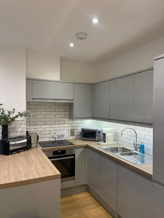 Contemporary Residence By Salt Life برايتون شقة